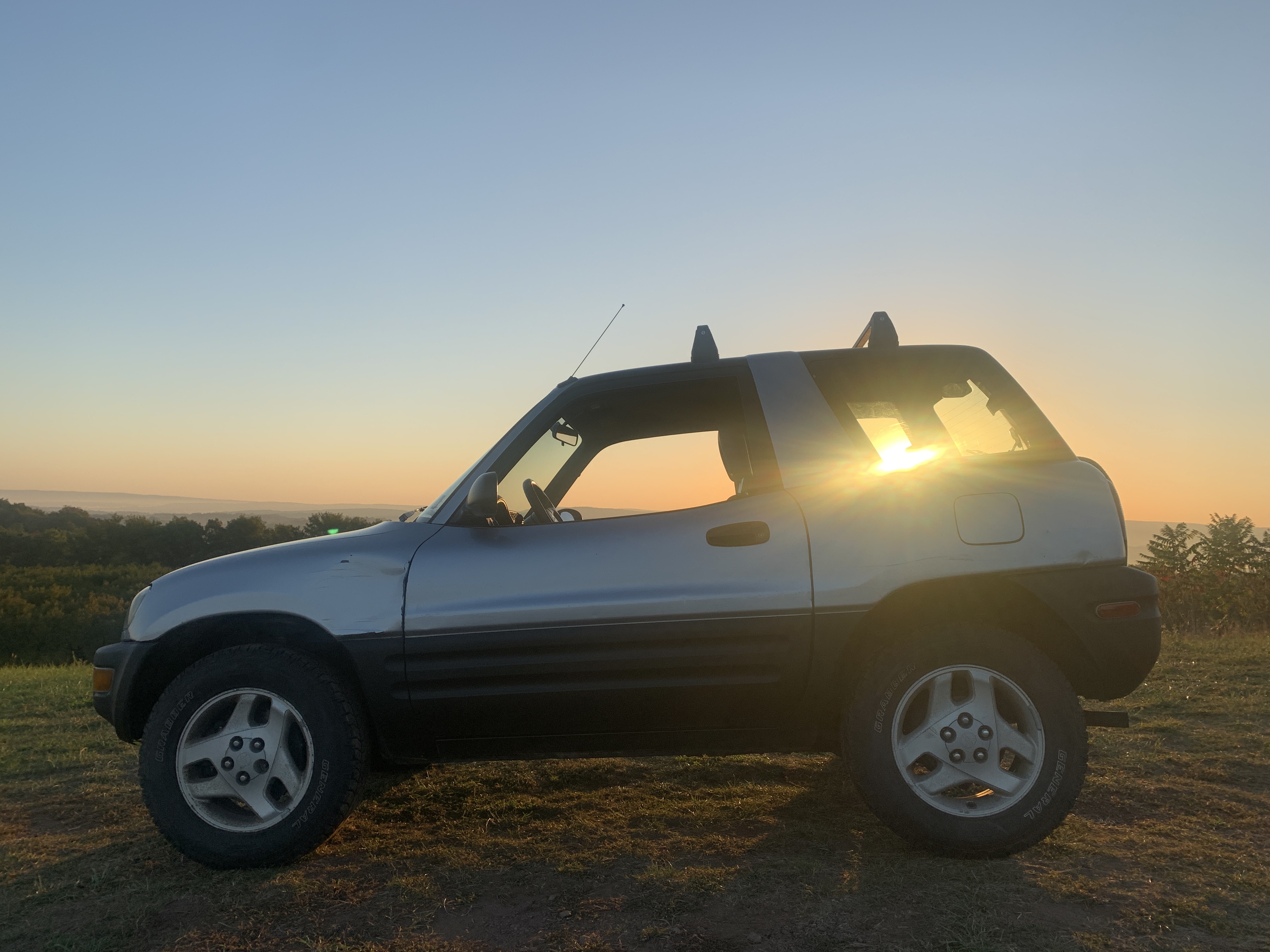 1998 Toyota RAV4 2 Door AWD — photo 14